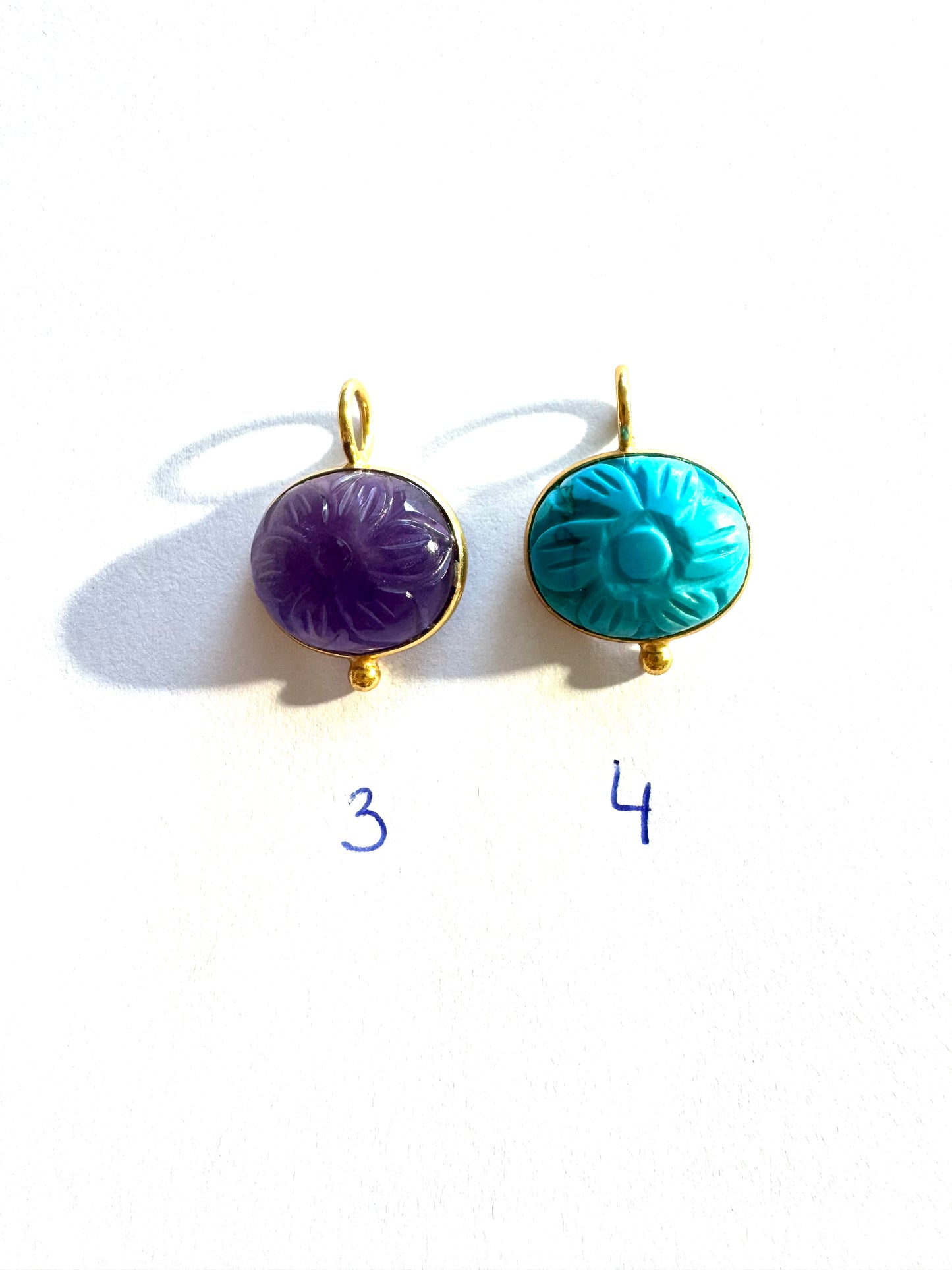 Les MUDITAS, pendentifs sacrés